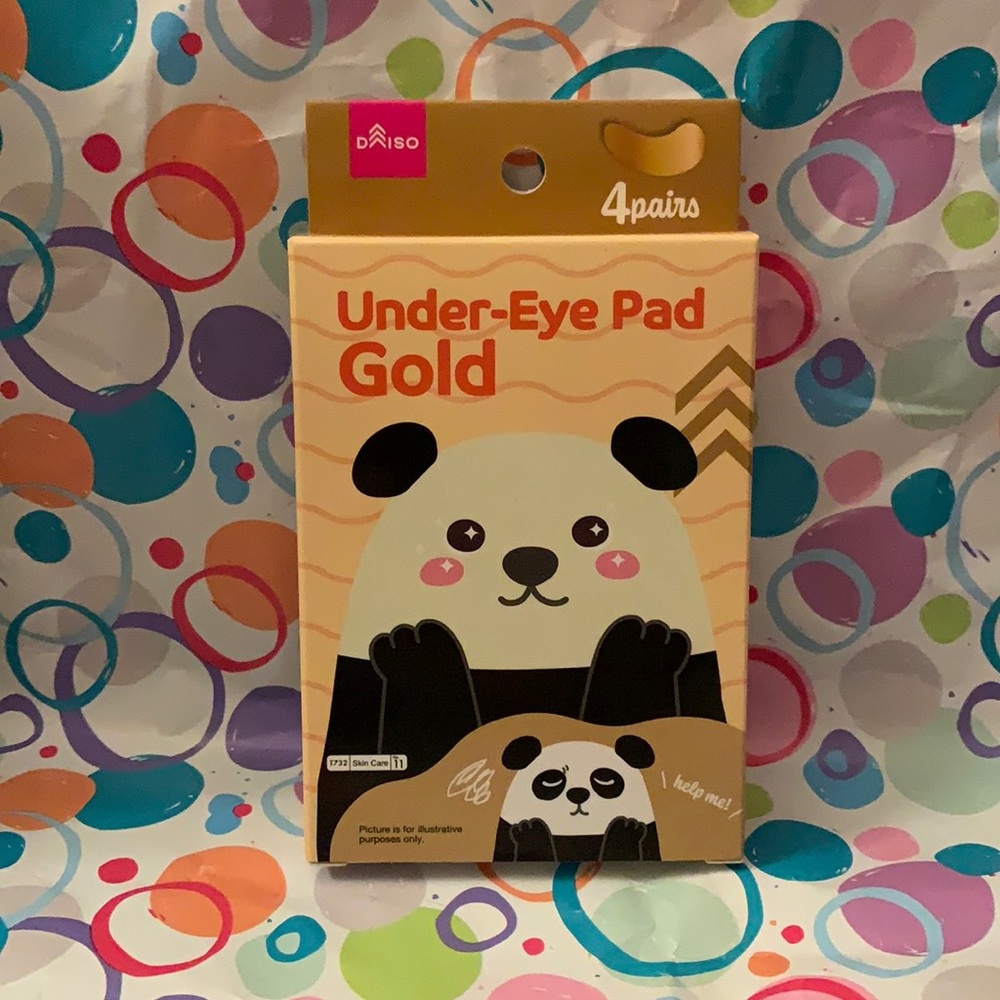 Under eye patches gold